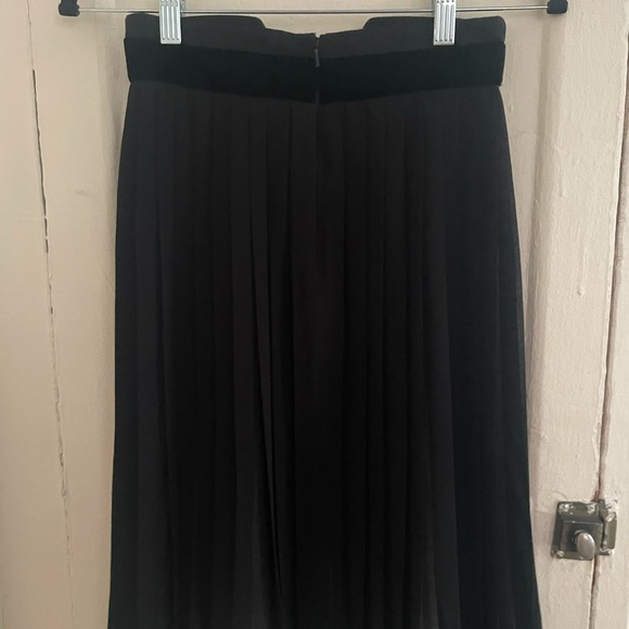 Robert Rodriguez skirt with velvet waistband bow detail - Picture 3 of 4